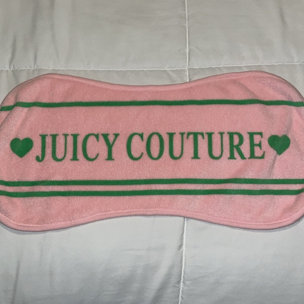 💚💕Rare Vintage Juicy Couture Mini Pink and Green Towel💕💚